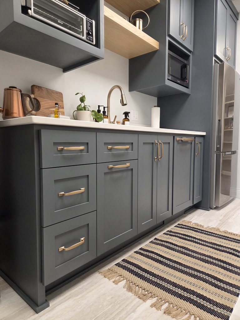 Kitchen Remodeling detail by MDR